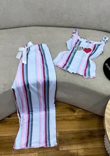 بيستي سروال image