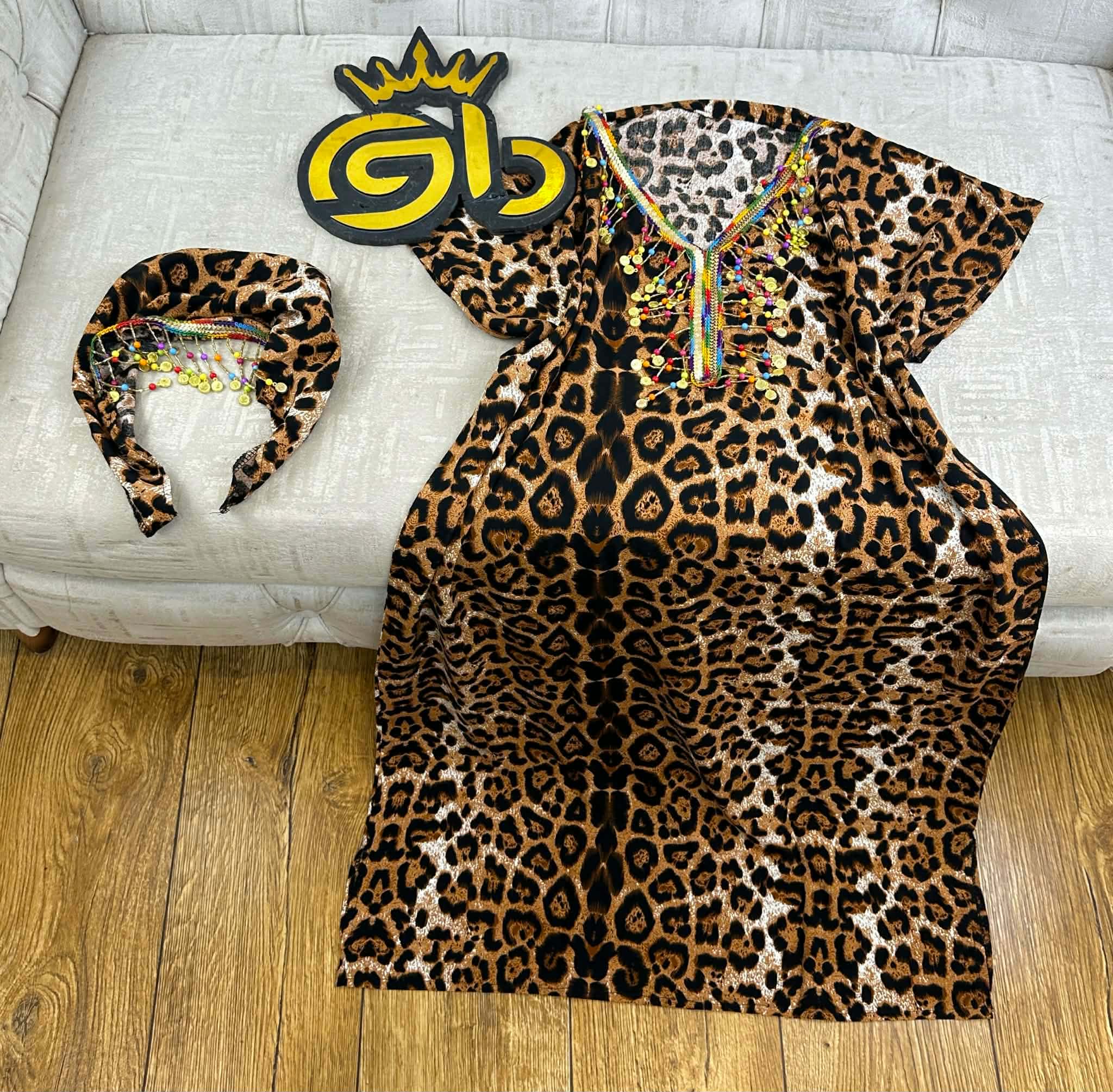 مصرية قصيرة image