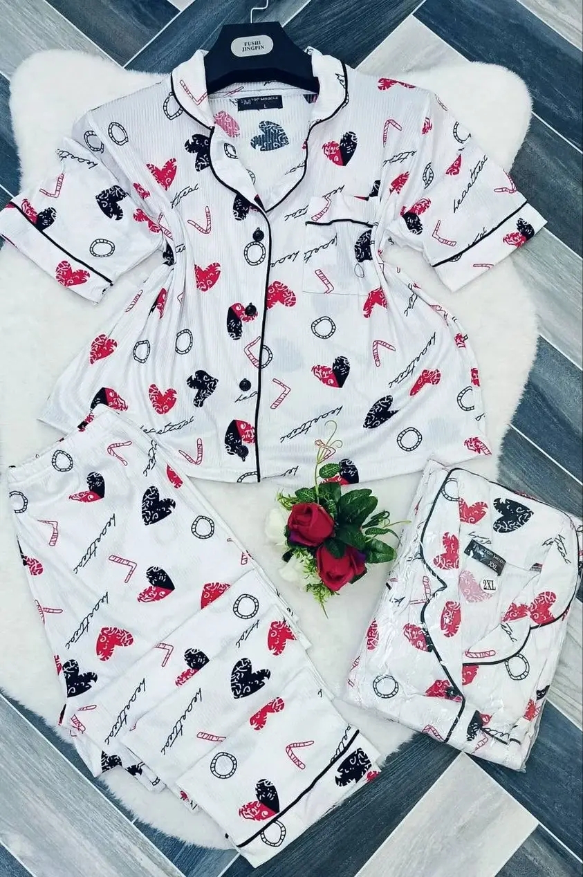 بيجاما القفلة image