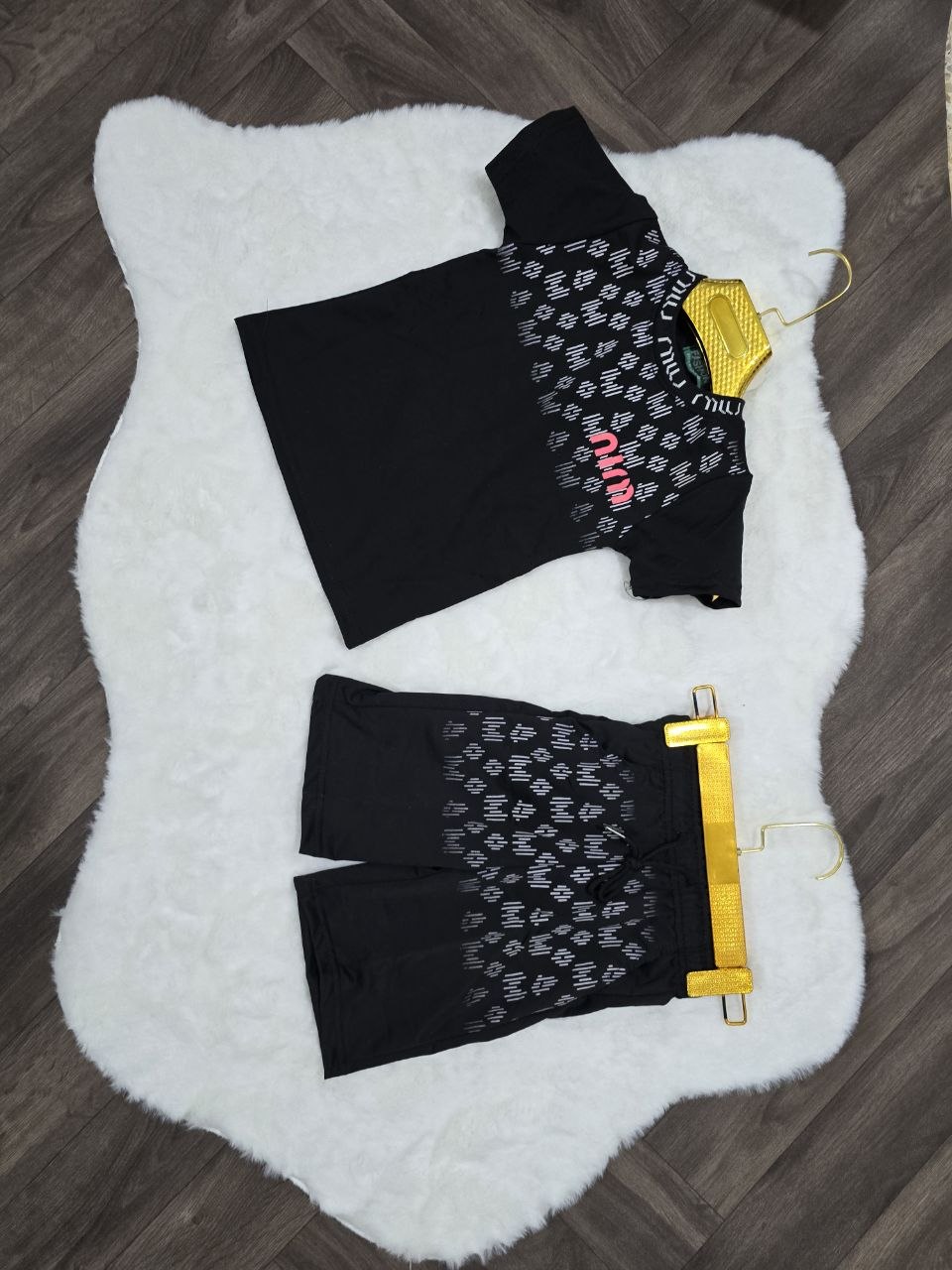 شورت وتريكو اولاد روعة image