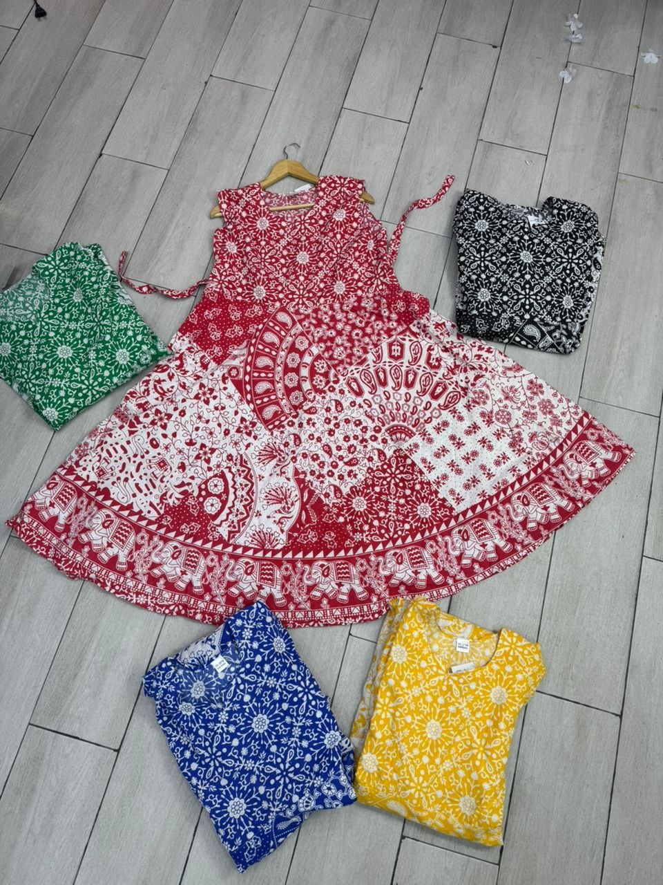 بدعية ديكولتي image