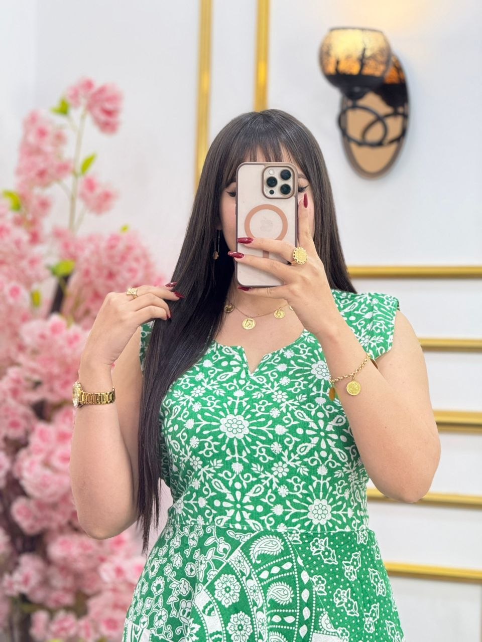 بدعية ديكولتي image