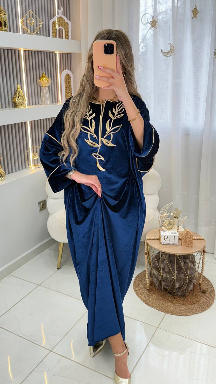 قماش قطيفة مطرزباتقان image