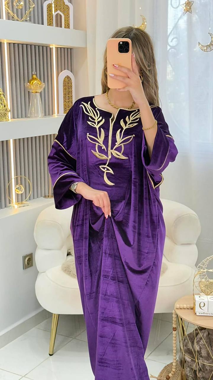 قماش قطيفة مطرزباتقان image