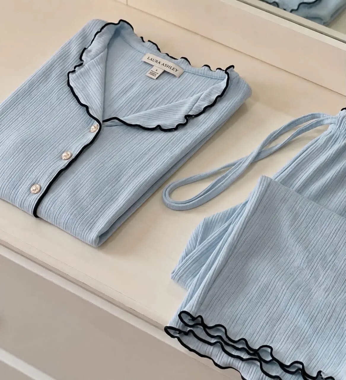 بجامة لمبرطاسيو