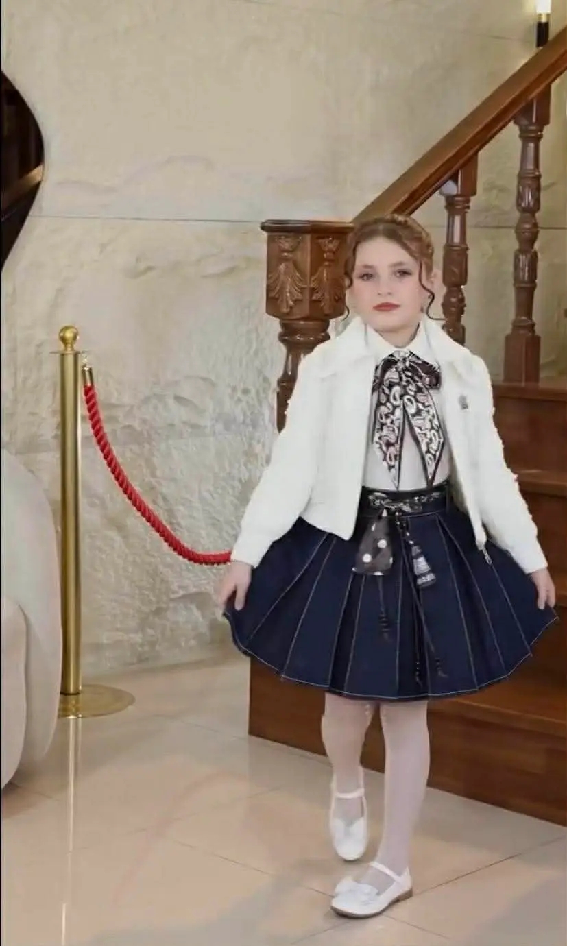 مودال شيك طقم فخم تحفة image