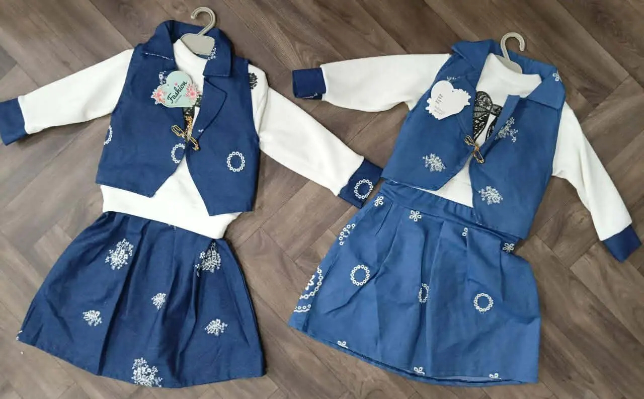 اونصومبل بنات لوكال image