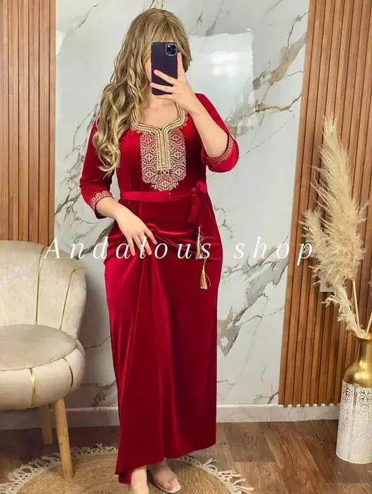 فساتين نسائية بالوان جميلة image