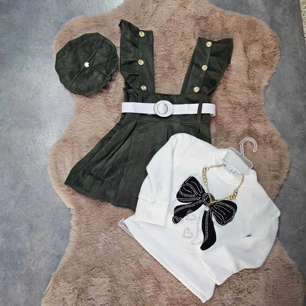 طقم اطفال image