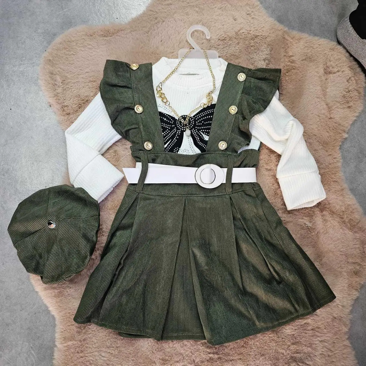 طقم اطفال image