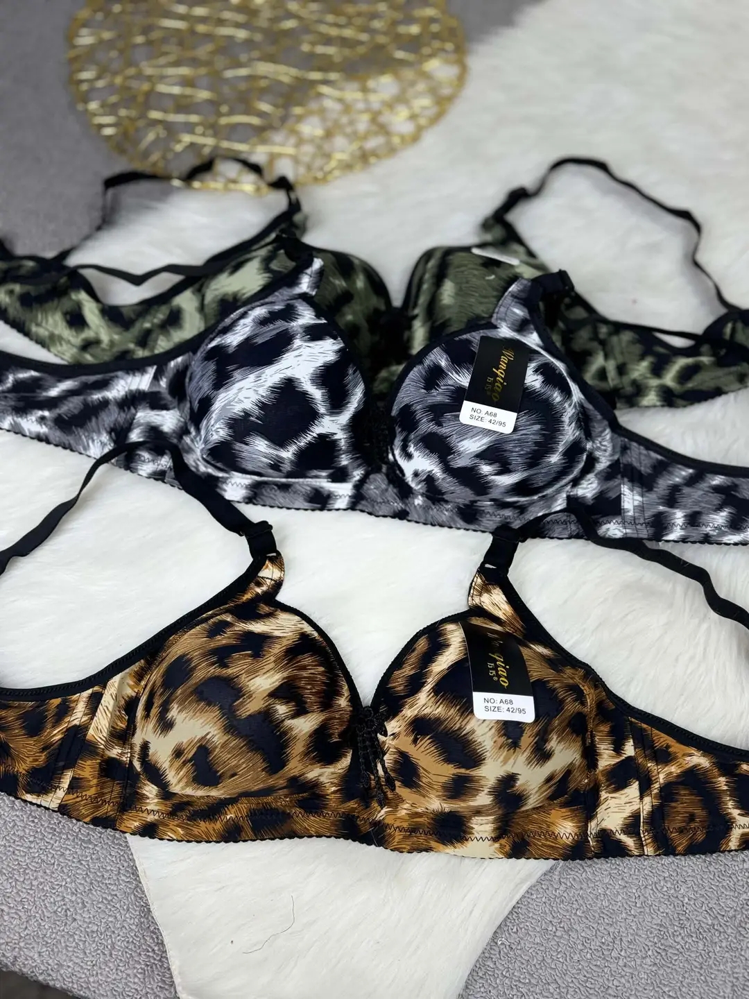 ملابس داخلية