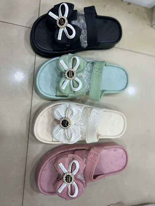 حذاء نسائي image