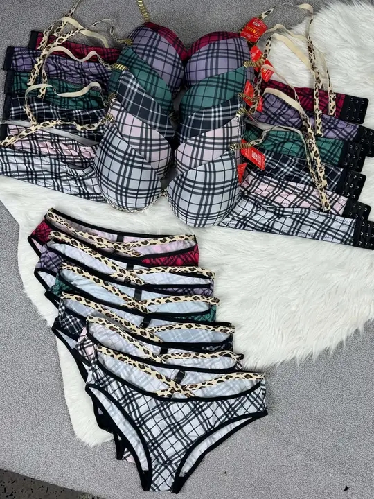 ملابس داخلية