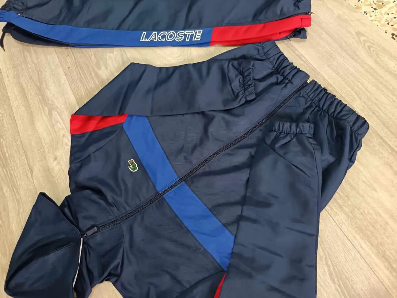 لكوست فرنسا