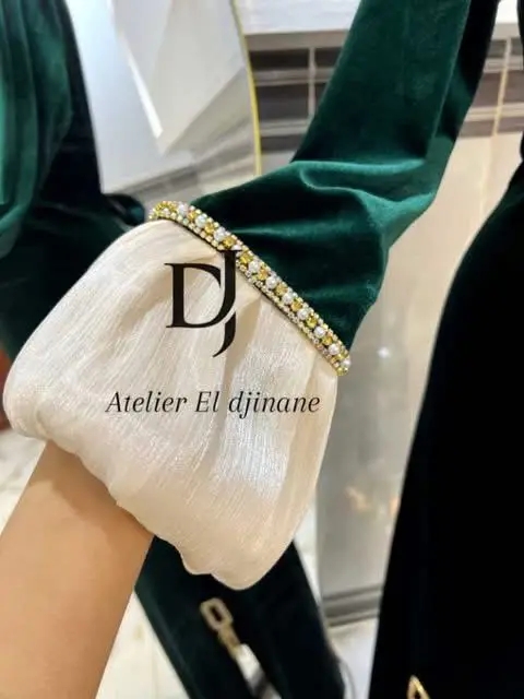 بدغية تيفاني لونڨوزا image