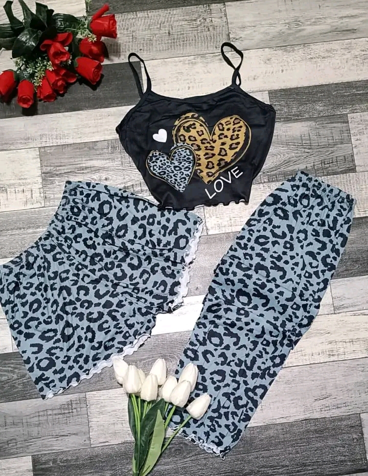 بيجامة3بياس image