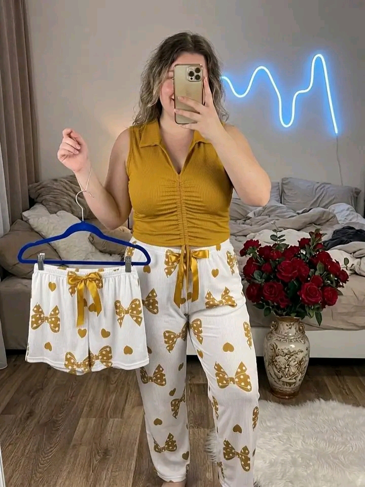 بيجامة 3 قطع image