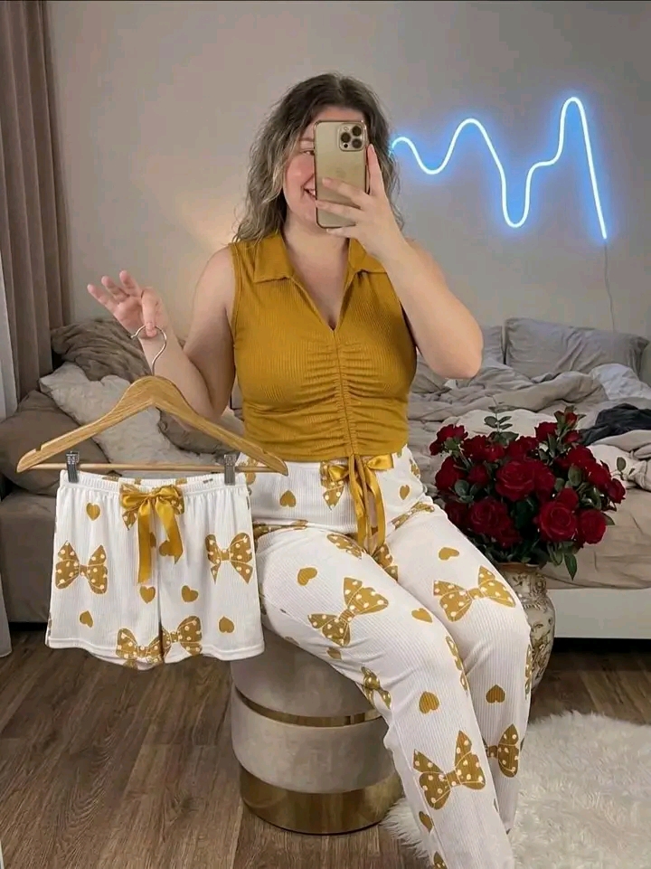 بيجامة 3 قطع image