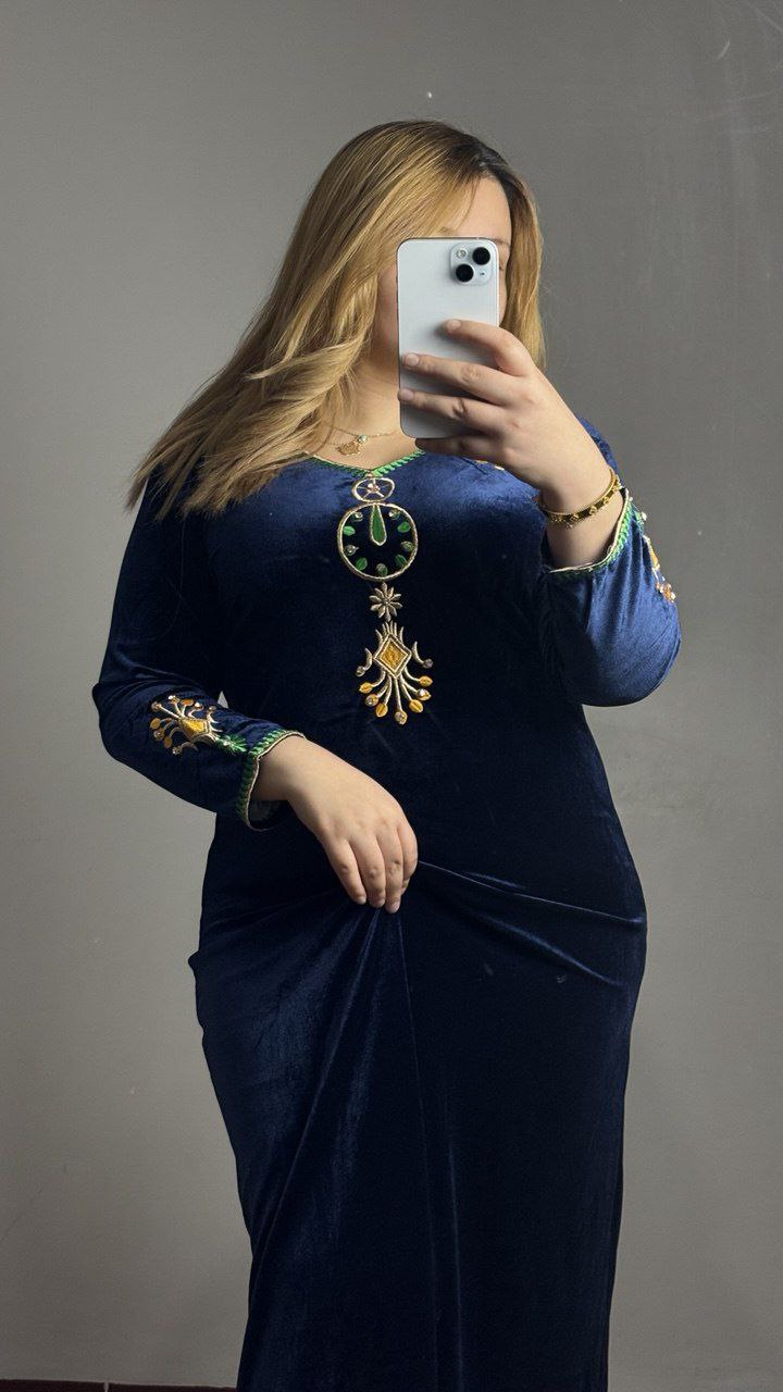 فساتين نسائية بالوان جميلة