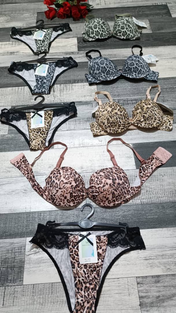 دوبياس تيڨر image