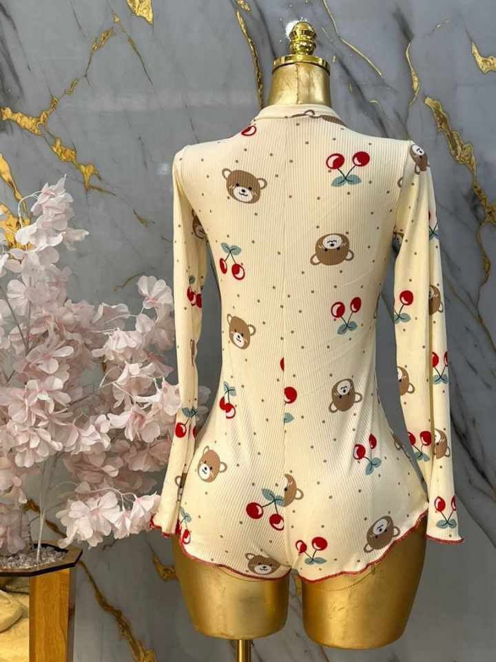 بيجامة نساء