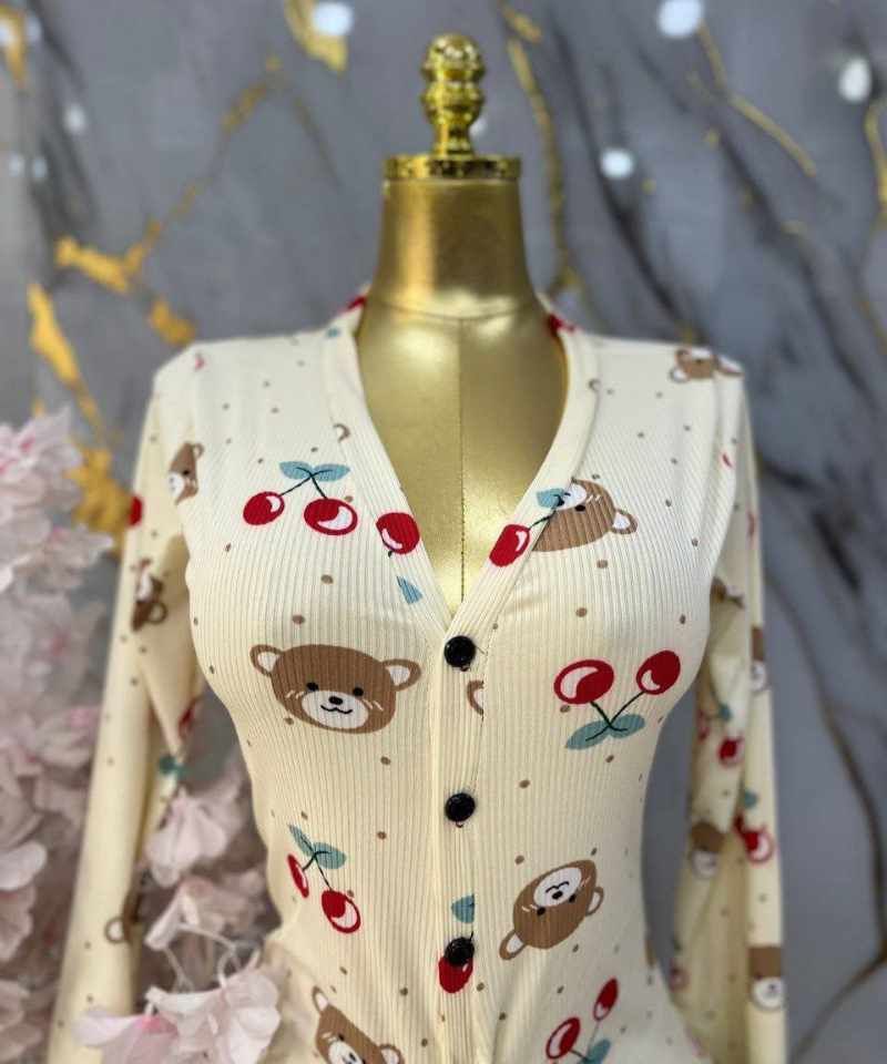 بيجامة نساء image