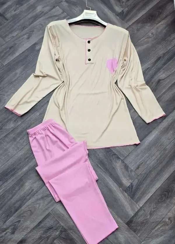 بيجامة نساء image