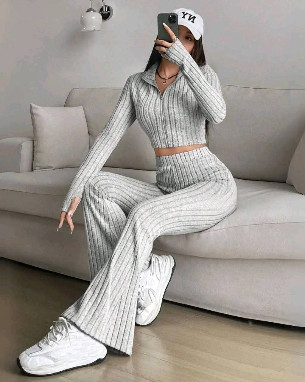 بيجامة نساء image