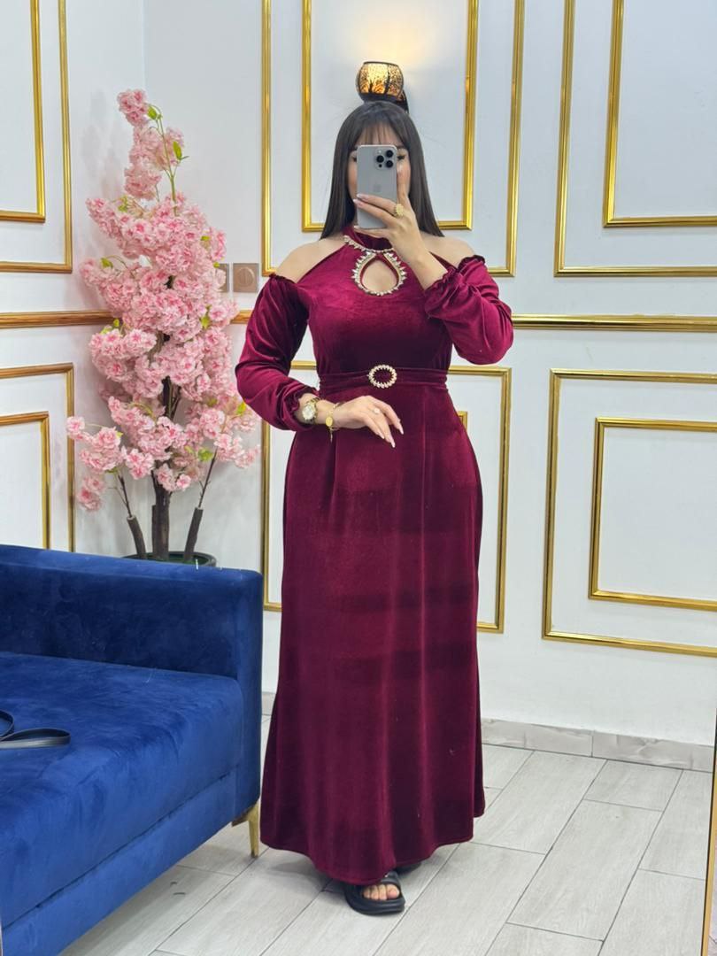 فساتين نسائية بالوان جميلة