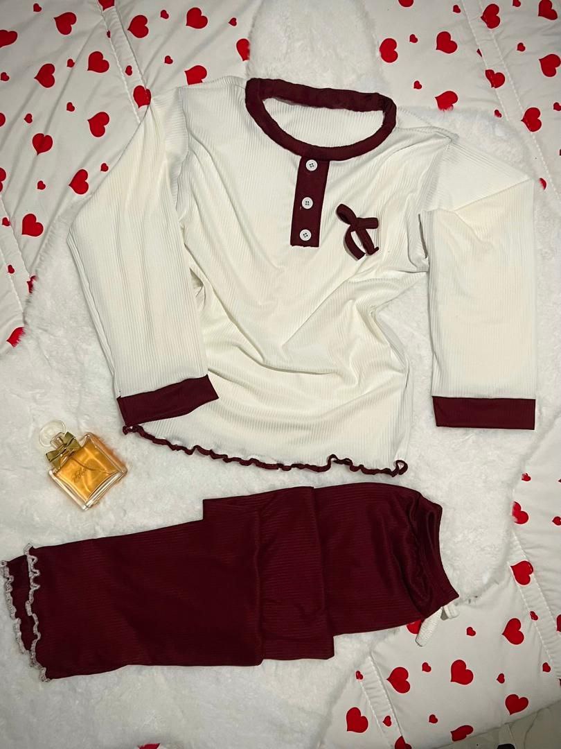 بيجامة نساء image