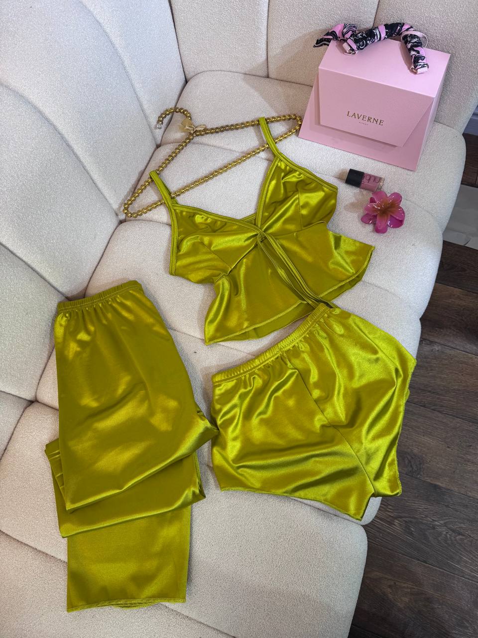 بيستي شورط سروال image