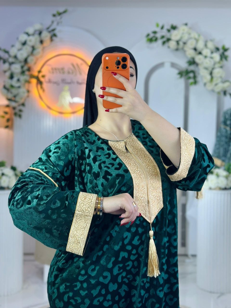 جبة قاطيفة تهبل image