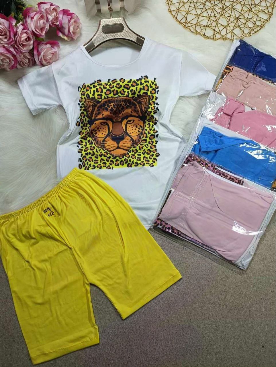 شورت وتريكو image