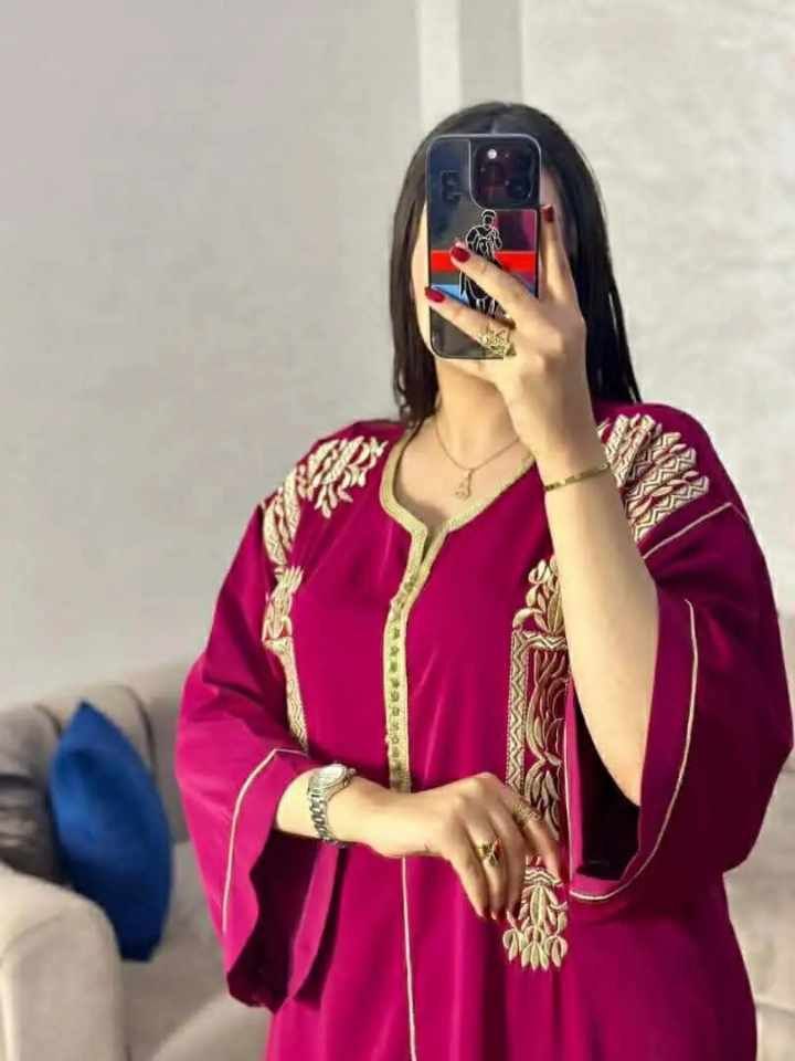 فساتين نسائية بالوان جميلة image