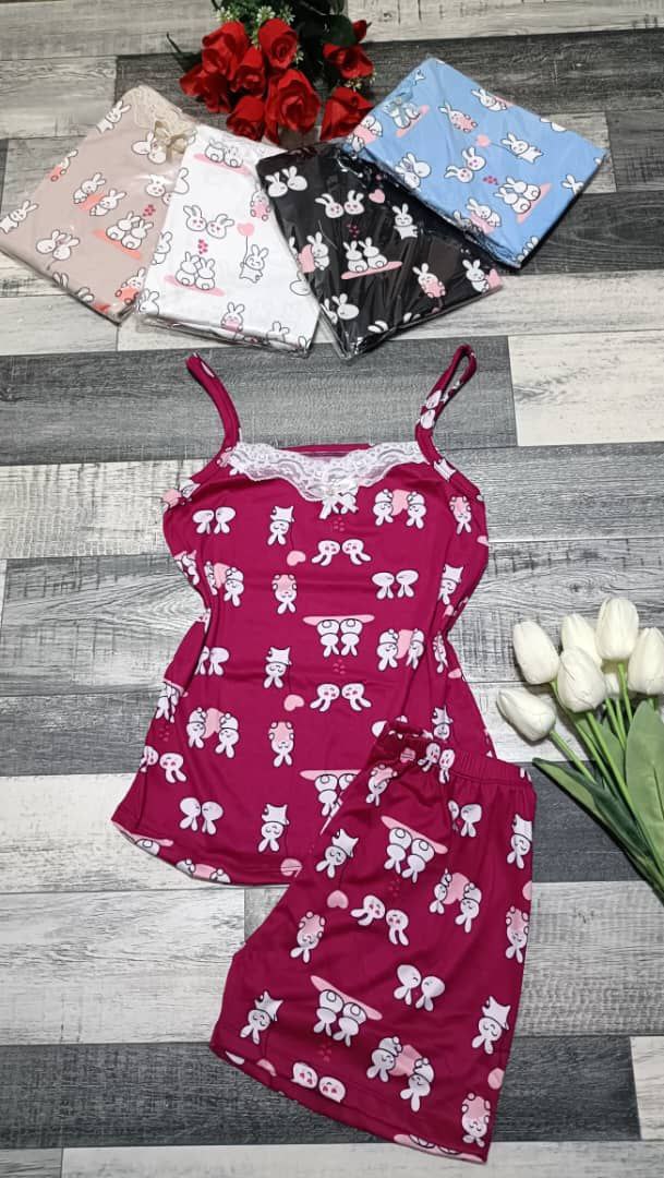 بيستي وشورت image