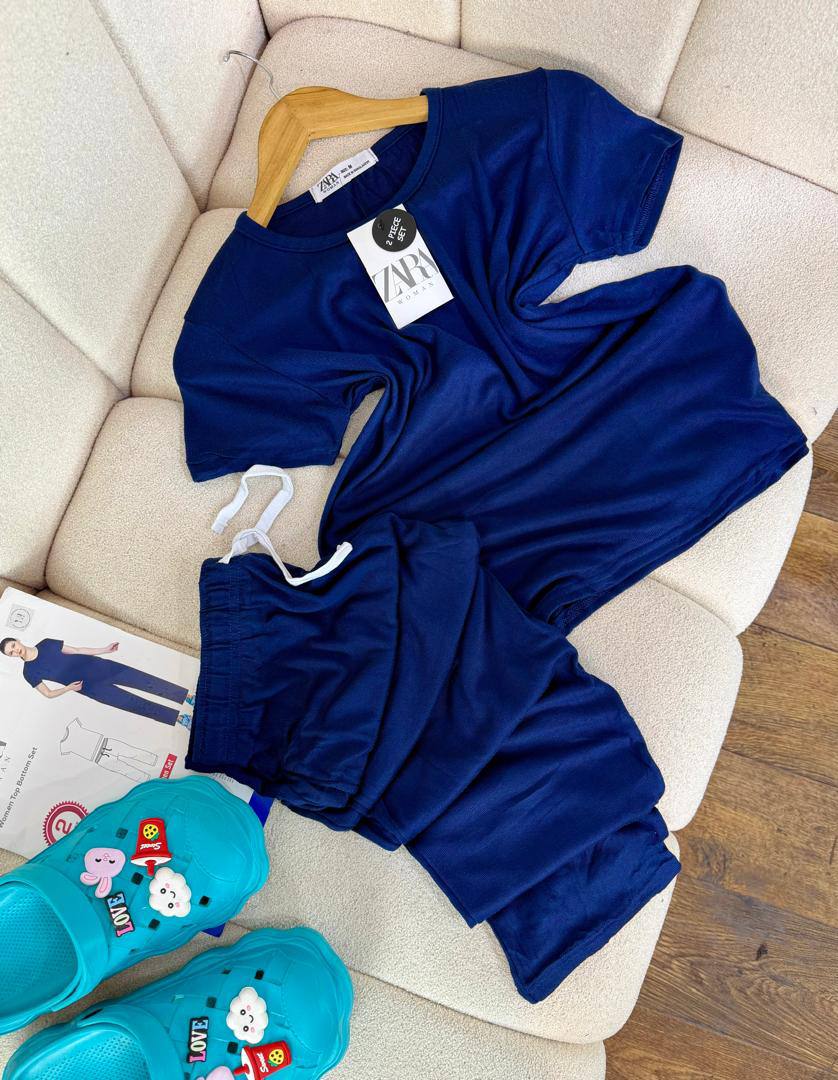 بيجامة zara image