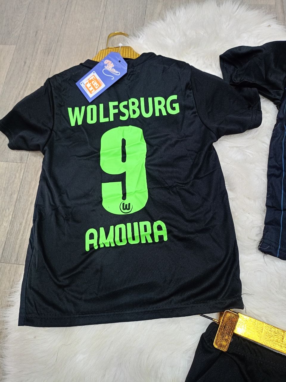 انصوبل اولاد صغار image