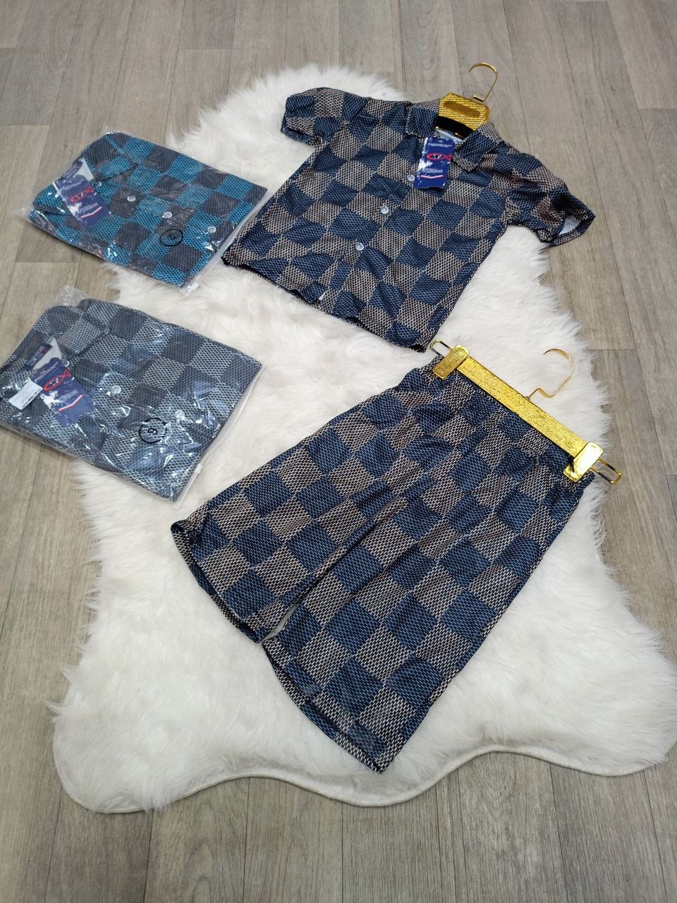 انصوبل اولاد صغار image