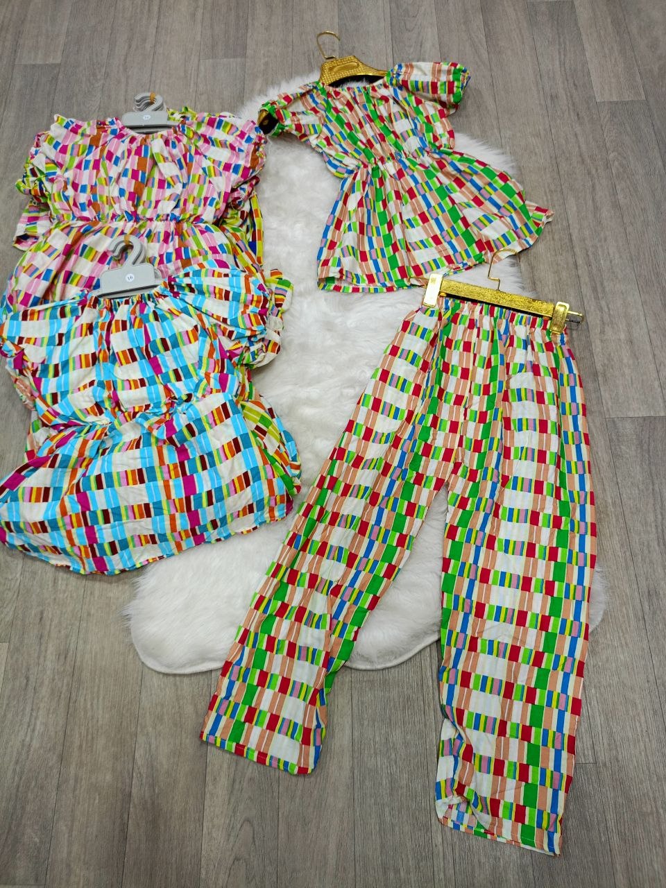 انصوبل اولاد صغار image