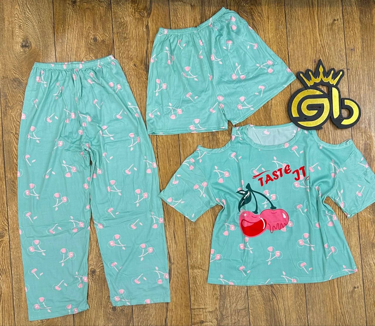 بيجامة نساء image