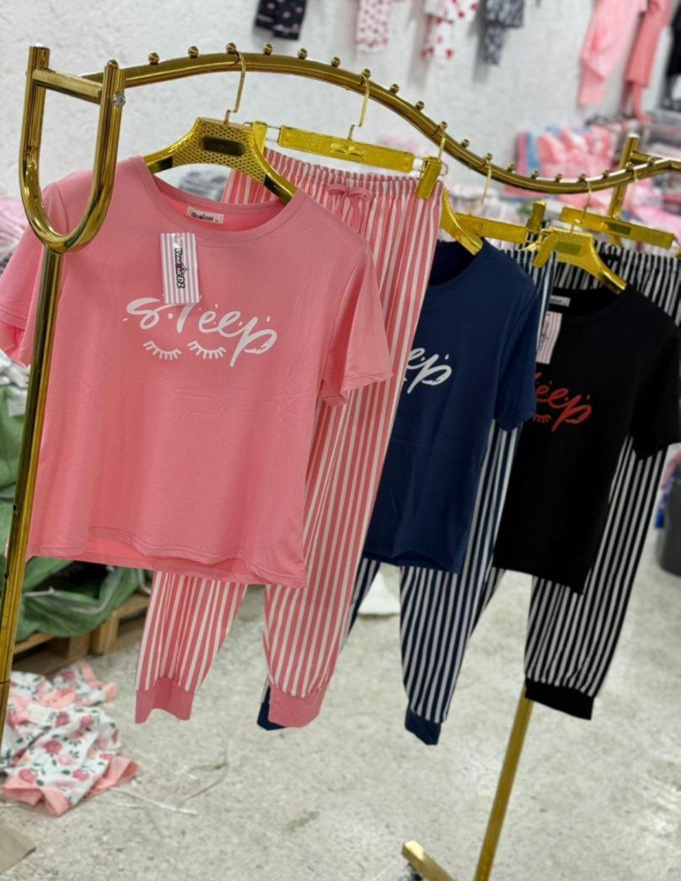 بيجامة اريو image