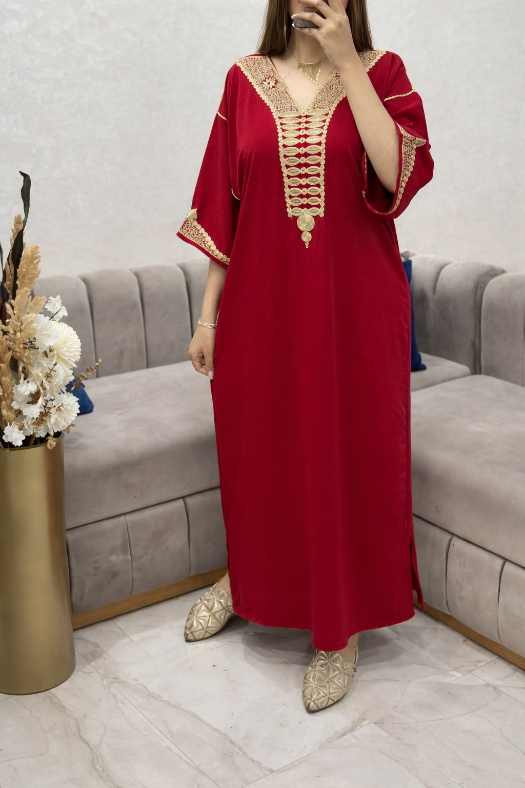 قندورة كراب جوليا بتطريز ذهبي أنيق image