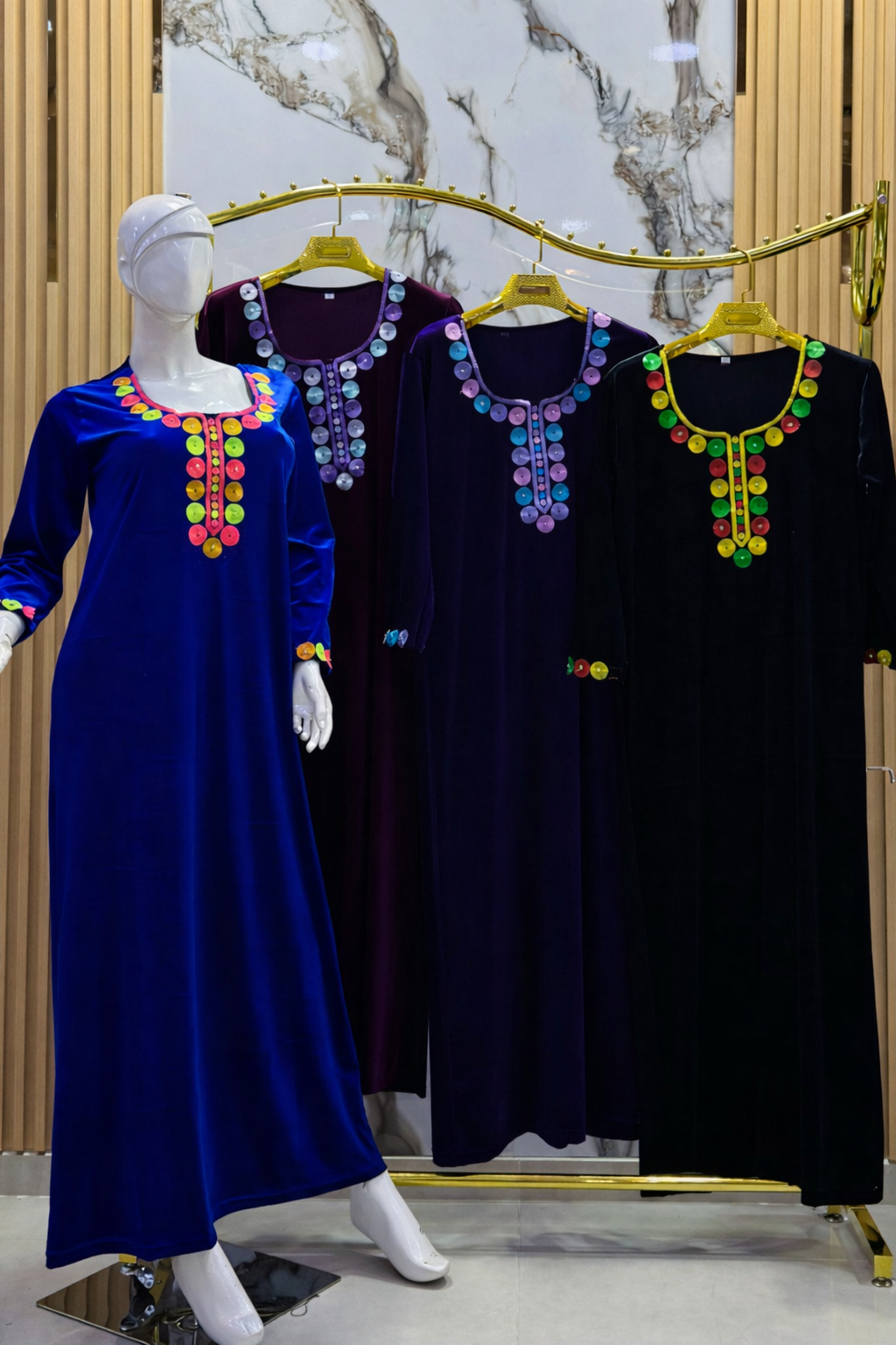 فساتين نسائية بالوان جميلة