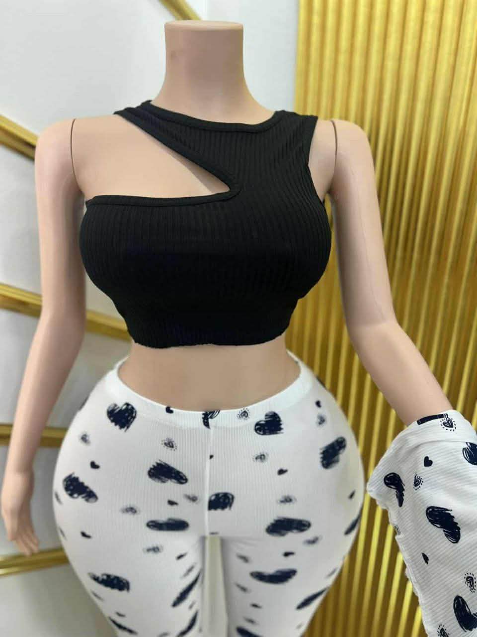 بيجامة 3 بياس image