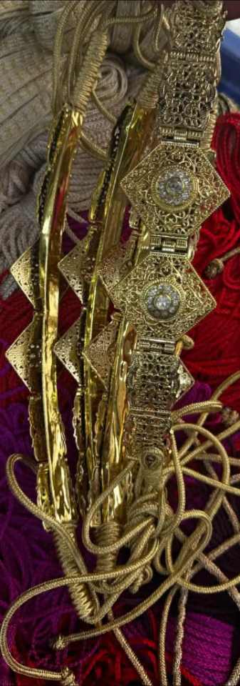 قفطان القاضي العنابي image