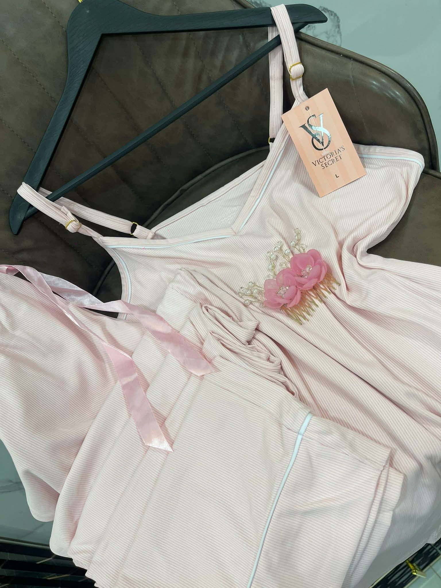 بيجاما فيكتوريا image