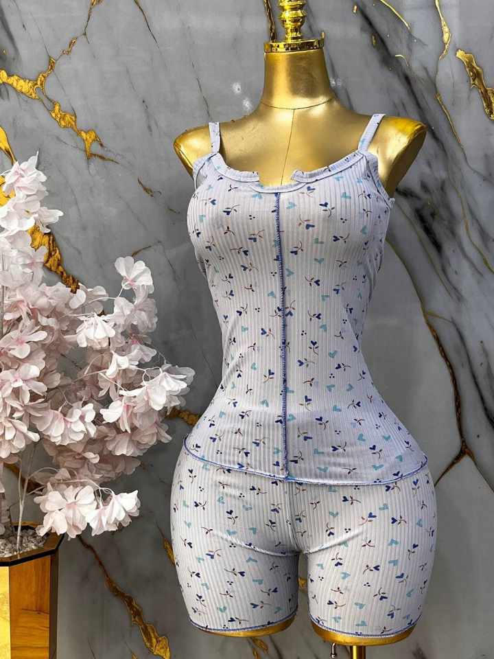 بيستي شورت فلوري image