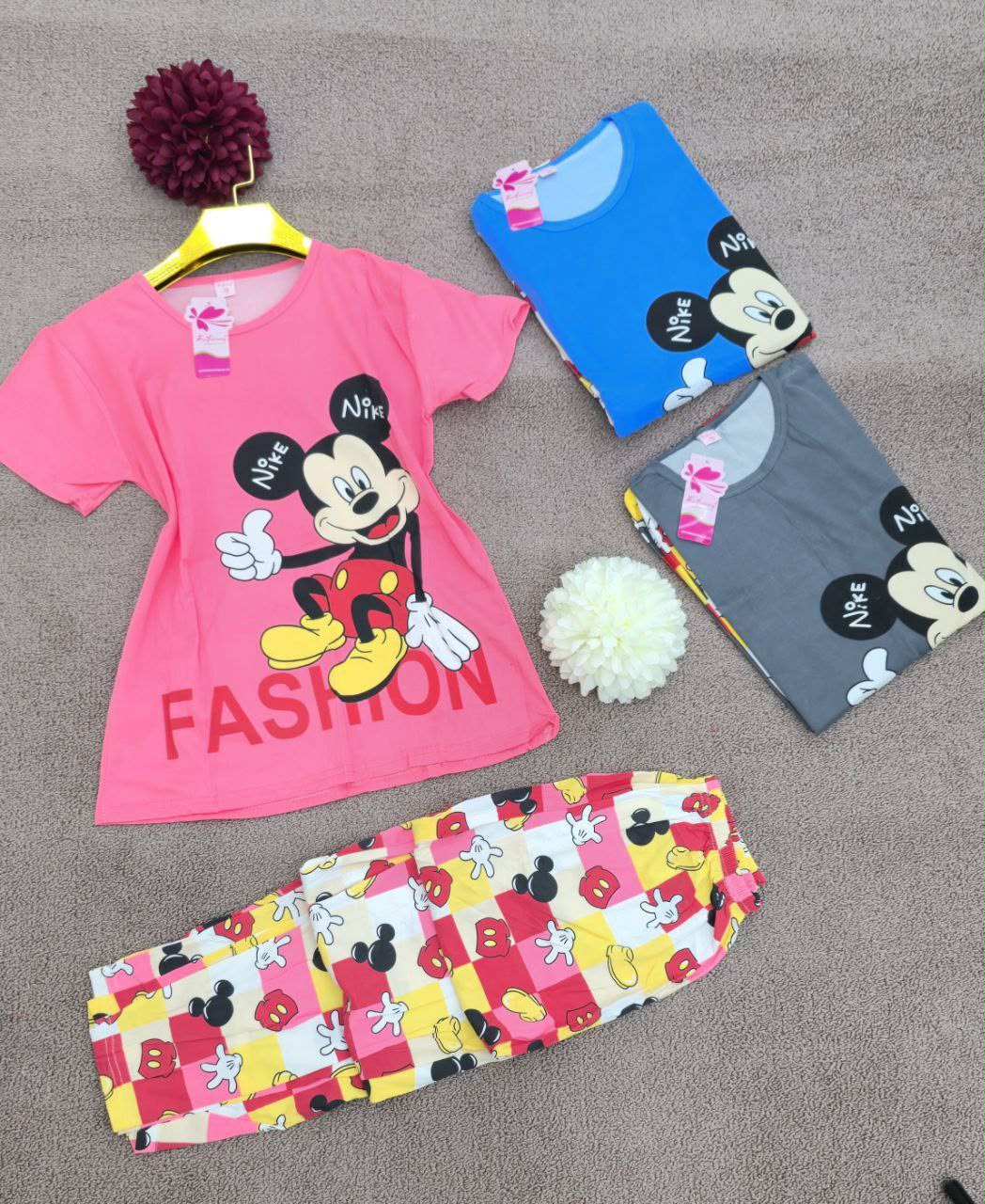 بيجامة بنوتات image