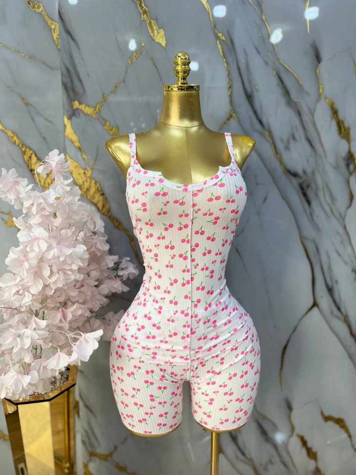 بيستي شورت فلوري image