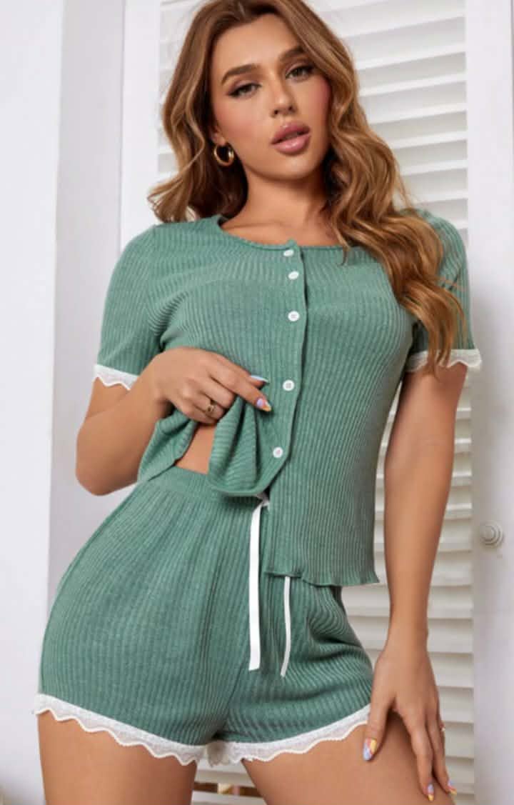 اونصومبل شورت image